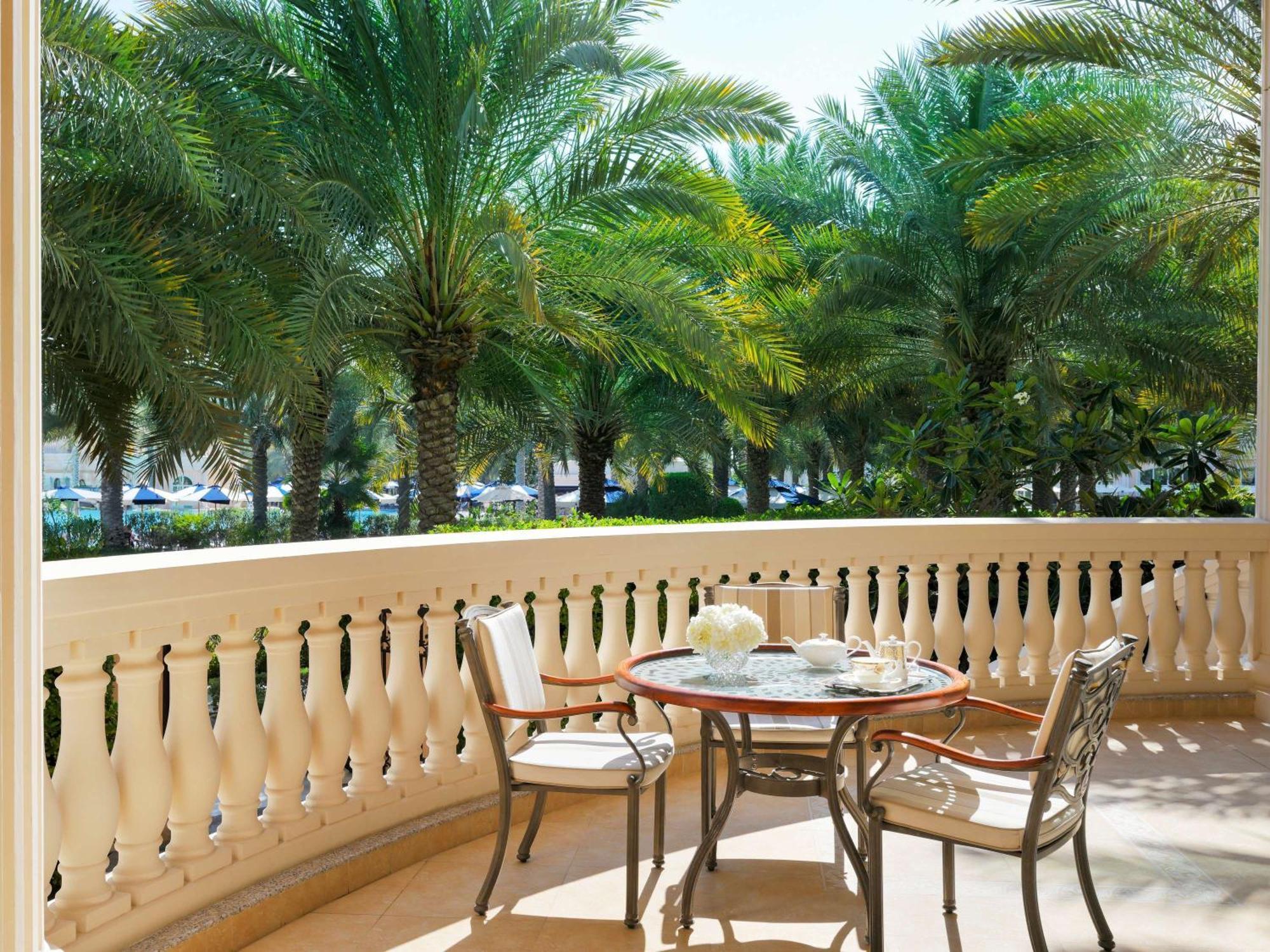 Отель Raffles The Palm Дубай Экстерьер фото